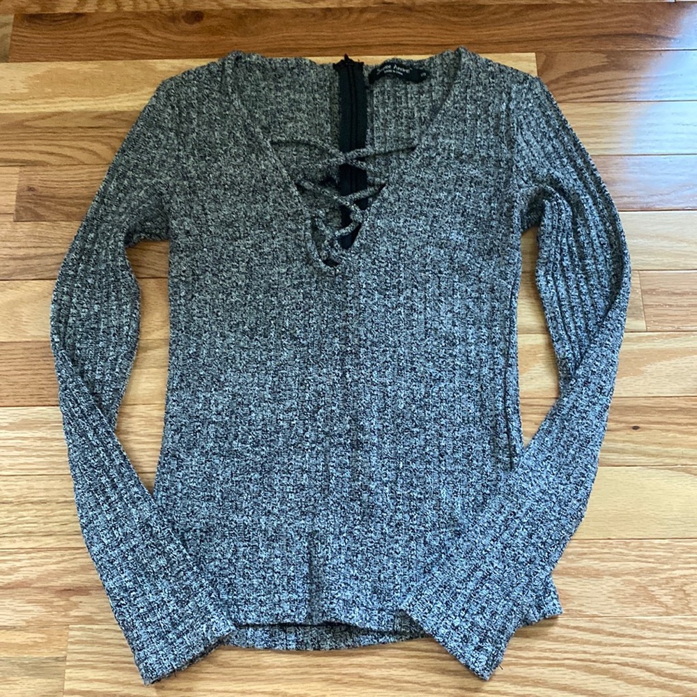 Simplee Apparel Sweater size S